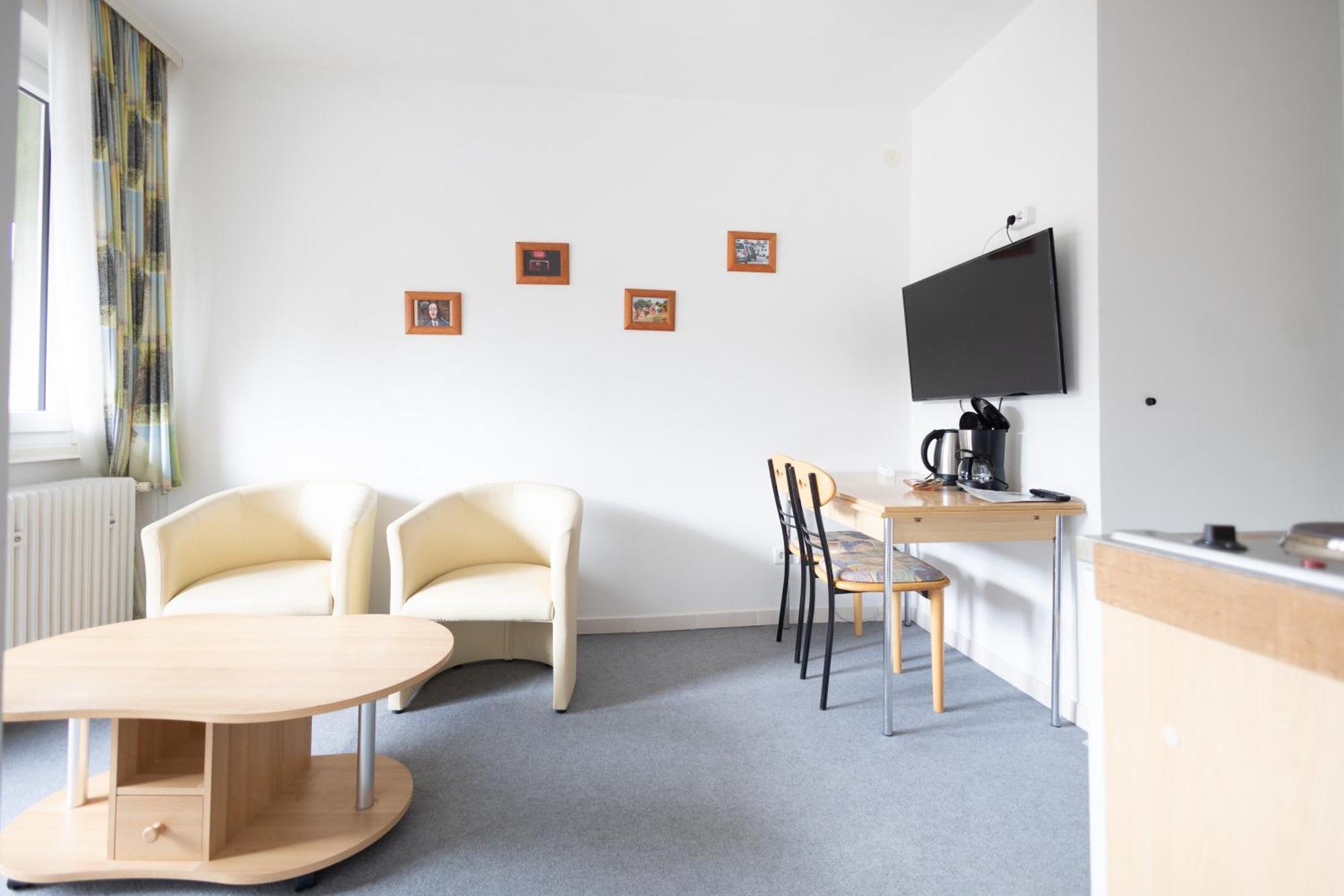 Apartmenthaus Am Waldrand- Kueche - Fruehstueck - Balkon Wildemann Zewnętrze zdjęcie
