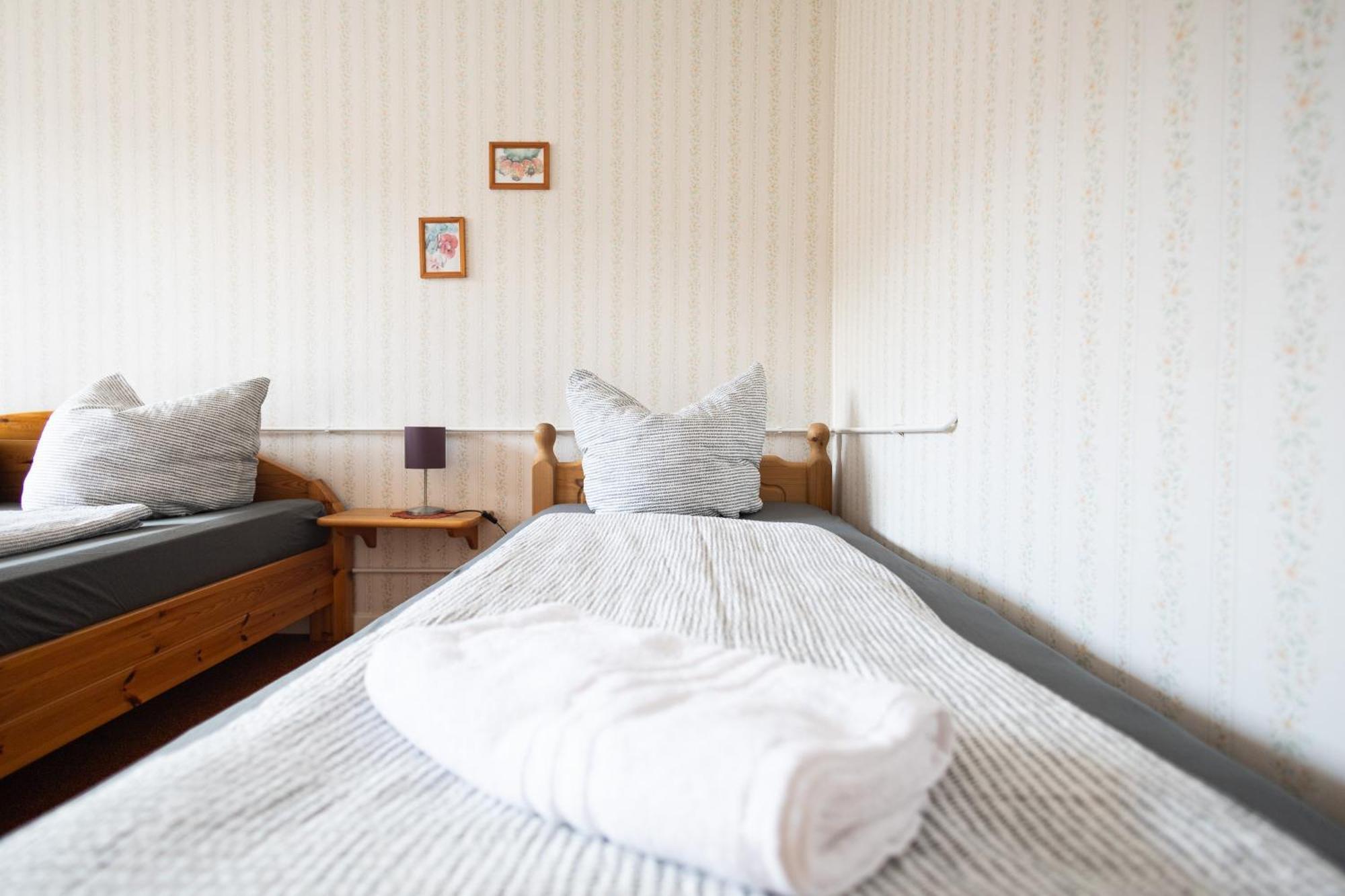 Apartmenthaus Am Waldrand- Kueche - Fruehstueck - Balkon Wildemann Zewnętrze zdjęcie