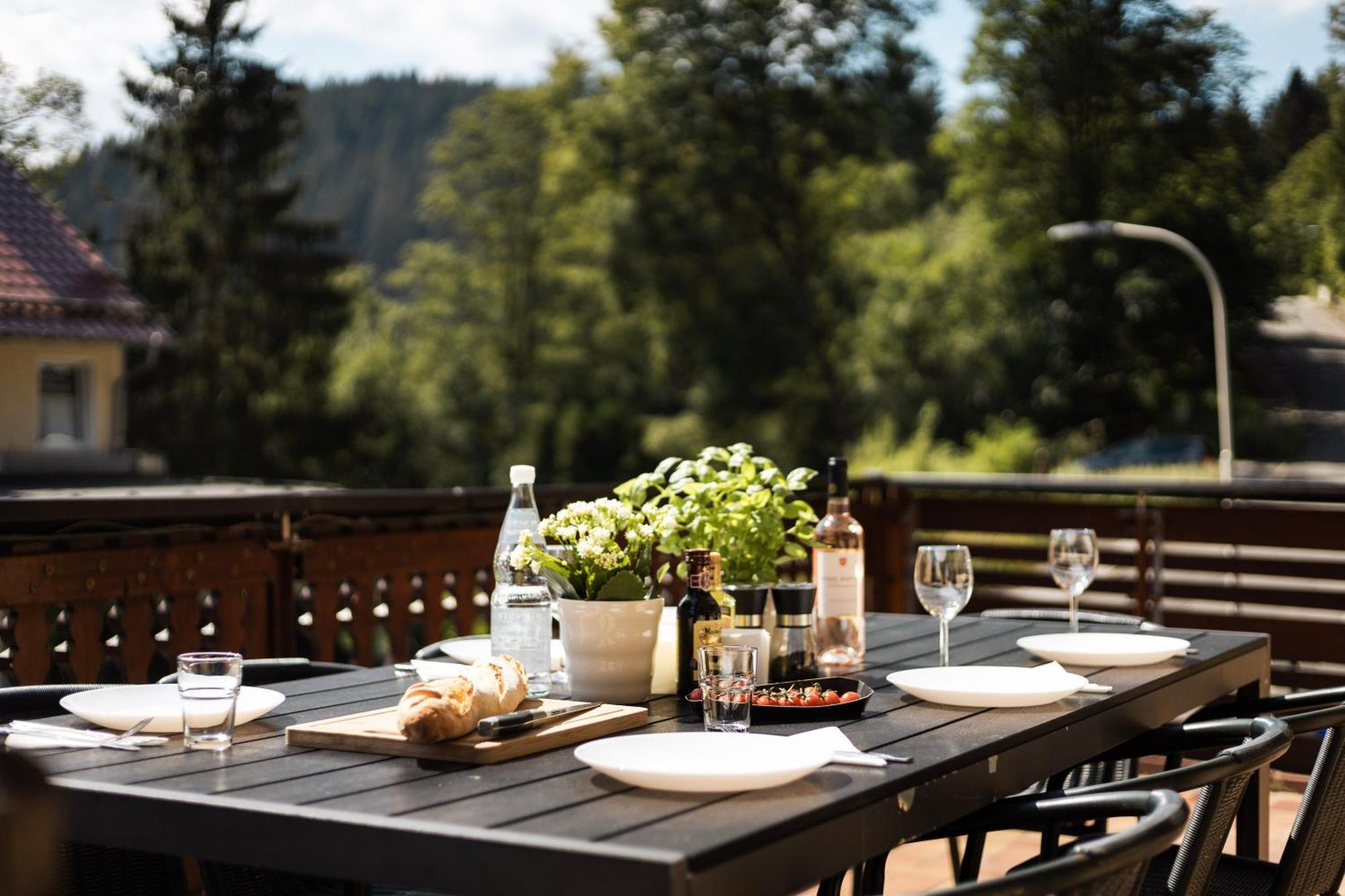 Apartmenthaus Am Waldrand- Kueche - Fruehstueck - Balkon Wildemann Zewnętrze zdjęcie